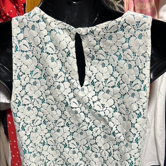 Floral Lace Women's Top - Picture 8 of 10